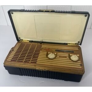 Vintage Olympic Portable Tube Radio Model 8-451 Battery 1948-1950 UNTESTED